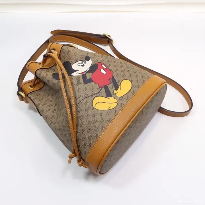 Fashionrepsfam ru Bags 20DJ570055 Gucci 0704